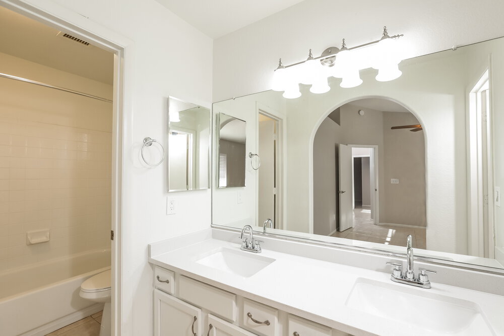 Building Photo - 7056 W Eva St