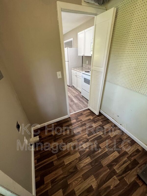 Building Photo - 300 NW 63rd St