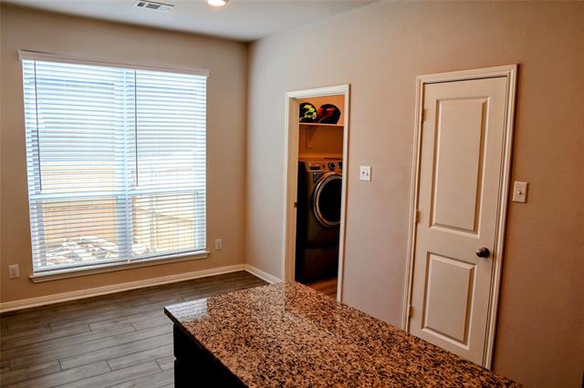 Building Photo - 7024 Llano Dr