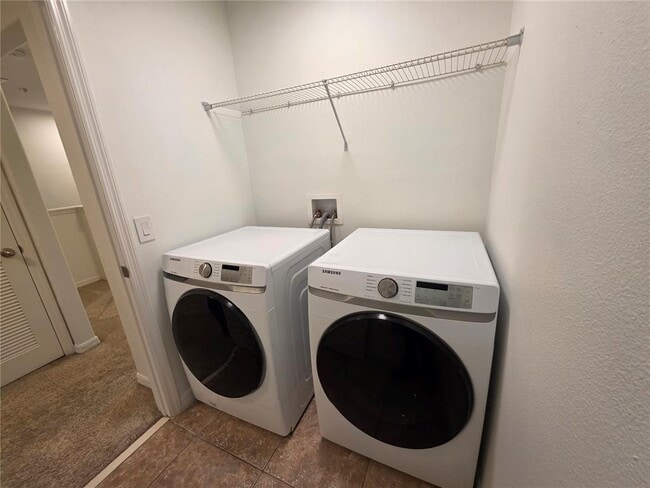 Building Photo - 9464 Tawnyberry St