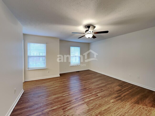 Building Photo - 1215 Brookstone Dr