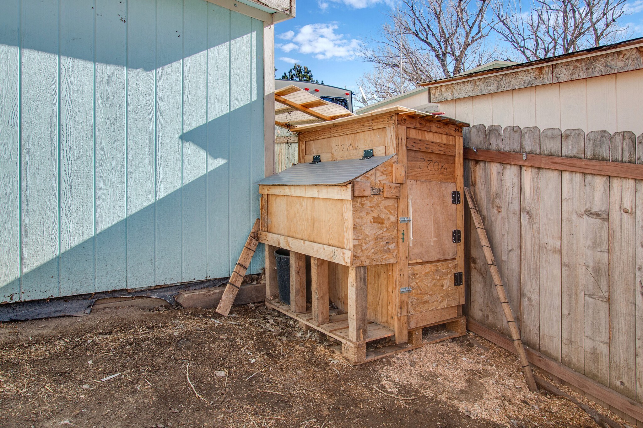 You could have fresh eggs everyday in your own chicken coop! - 3529 Vernon Drive
