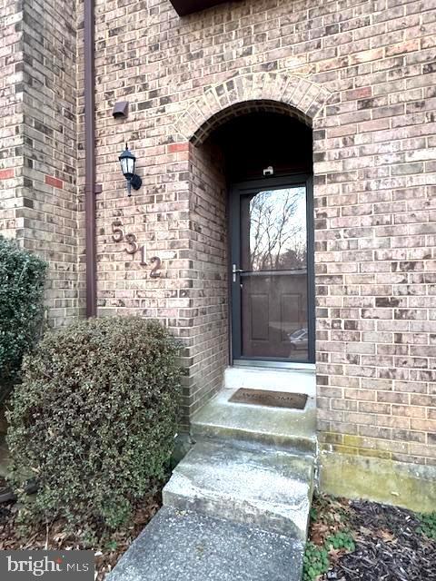 Building Photo - 5312 Eliots Oak Rd