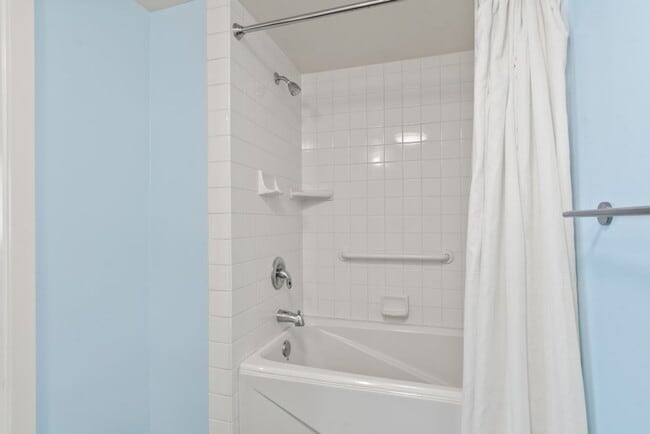 Building Photo - Well maintained two-story condo - Bright End Unit - Lease Terms Options Outlined in Description