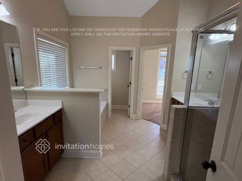 Building Photo - 427 Sweetwater Bridge Cir