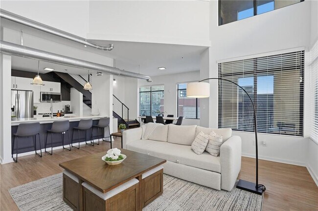 Building Photo - 260 18th St NW