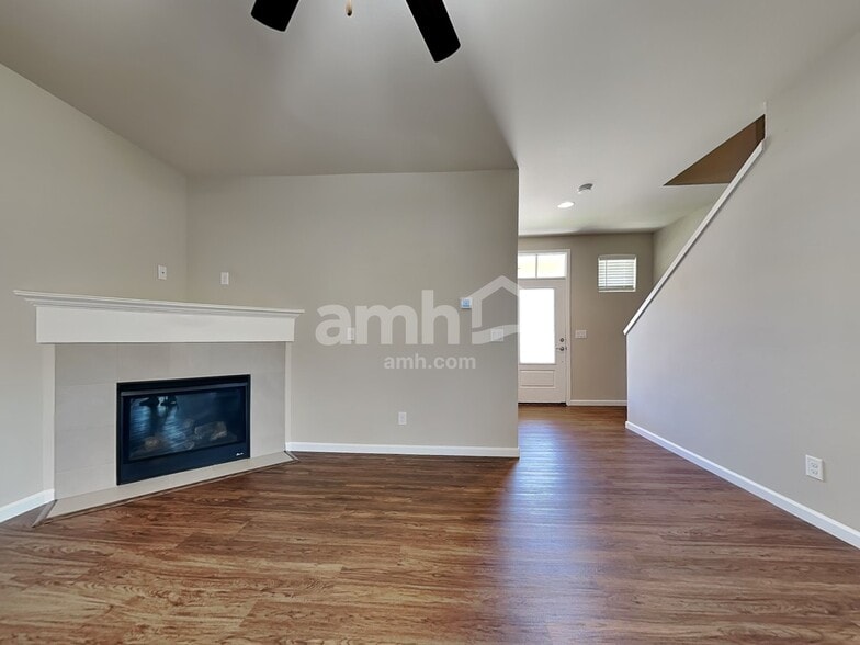 Building Photo - 306 Holdener Ln N