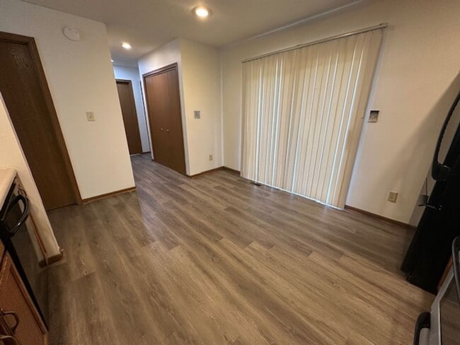 Building Photo - 2160 Galaxy Dr