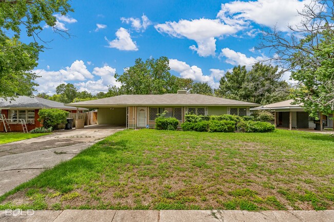 Building Photo - BEAUTIFUL 3 BEDROOM 2 BATH IN BOSSIER