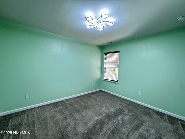 Building Photo - 1505 Pleasant Holw Ct SE