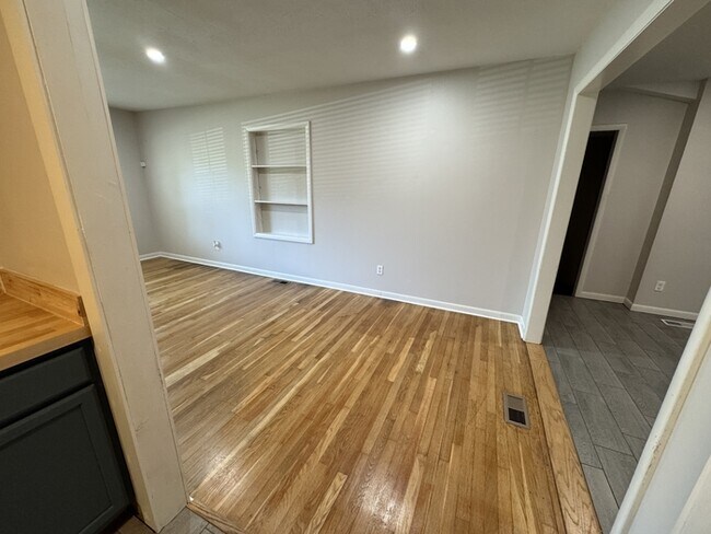 Building Photo - 918 Woodall Ln NW