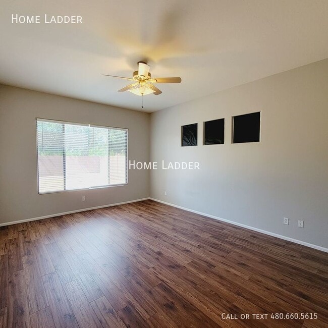 Building Photo - 6282 S Moccasin Trail