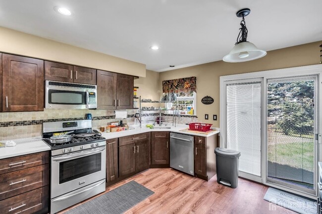 Building Photo - 1506 Pinhorn Dr