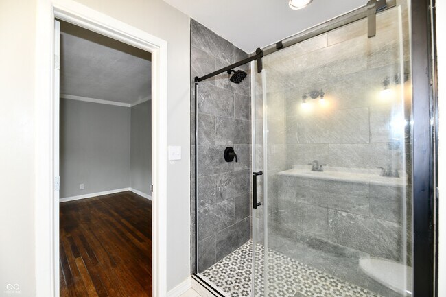 Building Photo - 3550 Eisenhower Dr