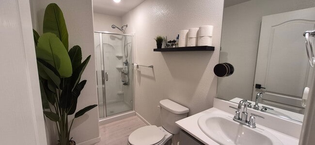 Building Photo - Tastefully Done & Stunning Place to Call Home