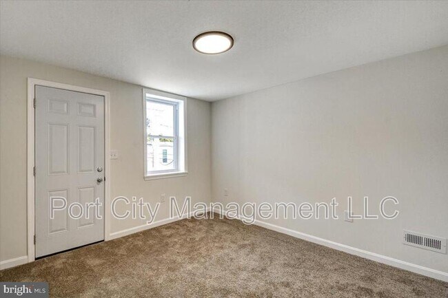 Building Photo - 217 N Belnord Ave