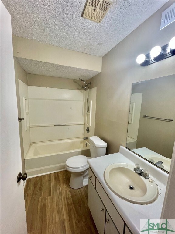 Building Photo - 104 Shoals Dr