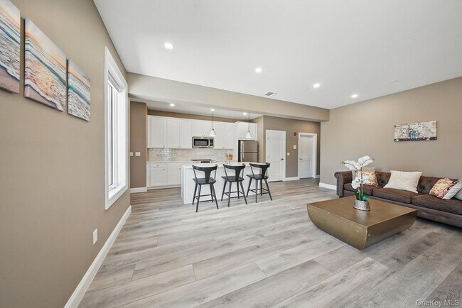 Building Photo - 3 Giada Ln