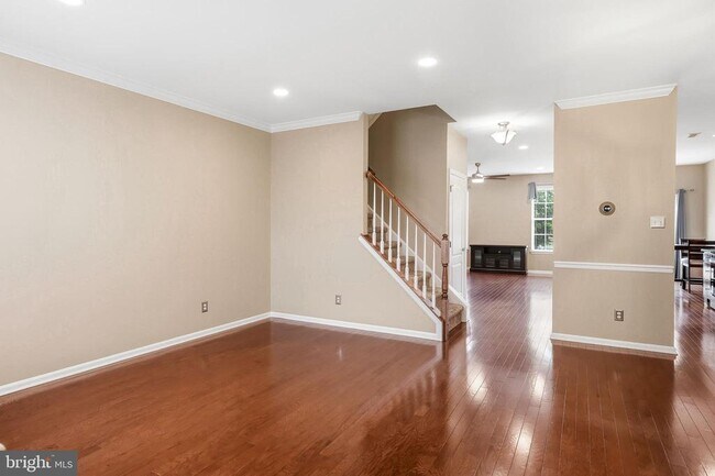 Building Photo - 53 Overlook Dr