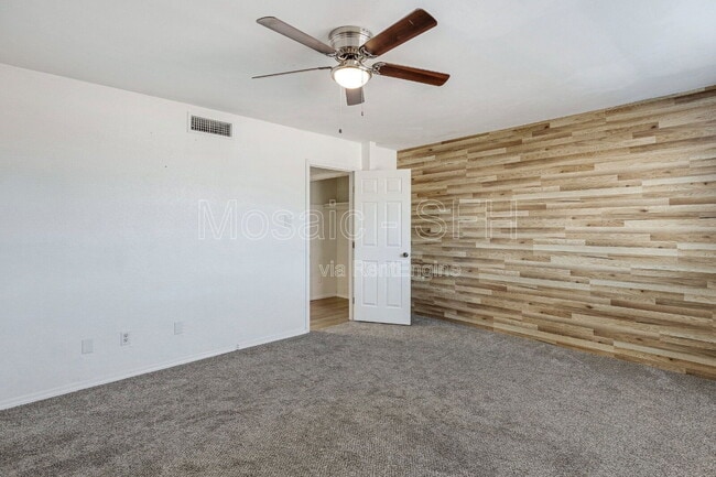 Building Photo - 3810 N Maryvale Pkwy