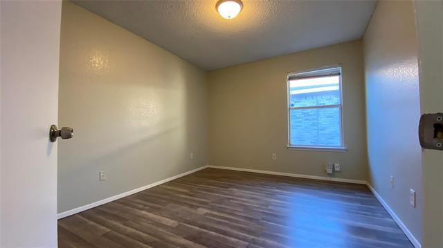 Building Photo - 1109 Falconcrest Ct