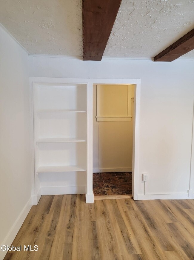 Building Photo - 827 US-9