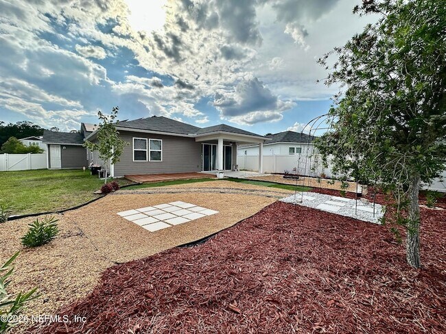 Building Photo - 1443 Tropical Pine Cove