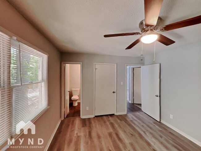 Building Photo - 4546 Lisa Dr