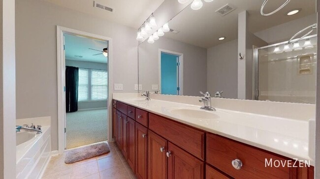 Building Photo - 8713 Wild Magnolia Dr