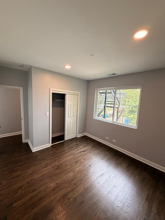 Building Photo - 2906 W Flournoy St
