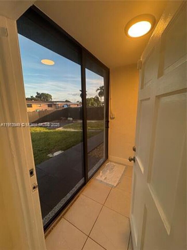 Building Photo - 29523 SW 144th Ct