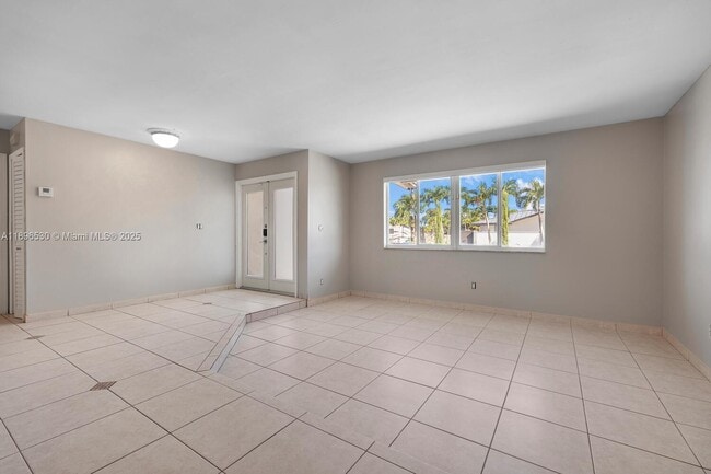 Building Photo - 14020 SW 38th St