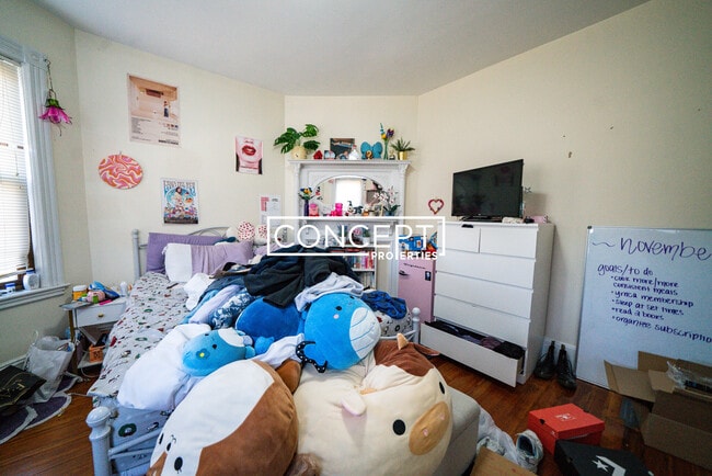 Building Photo - 170 St Alphonsus St