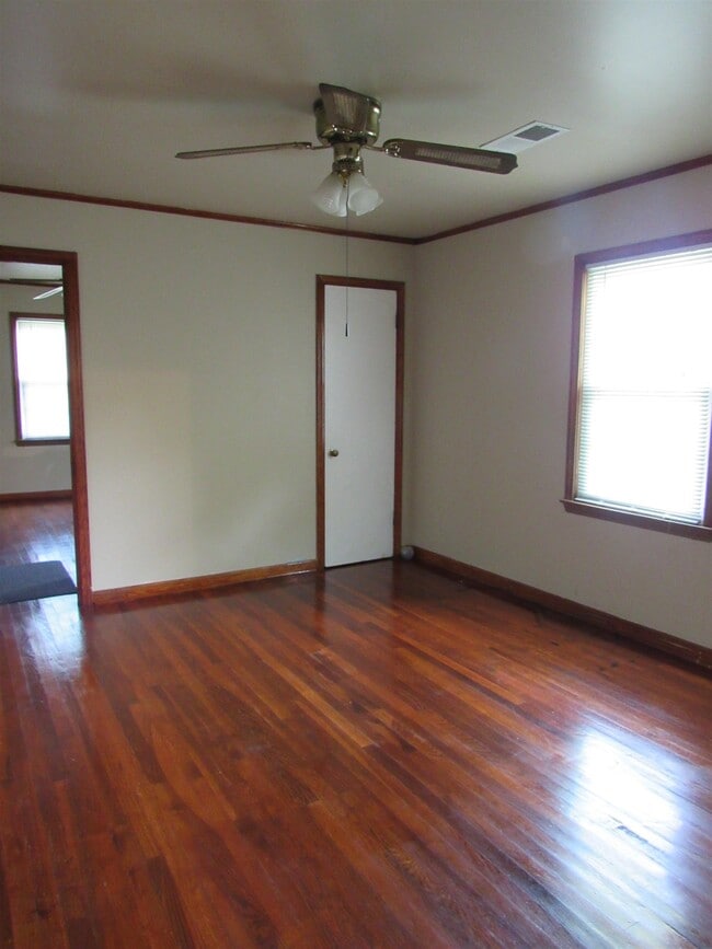 Building Photo - 979 Akins Rd