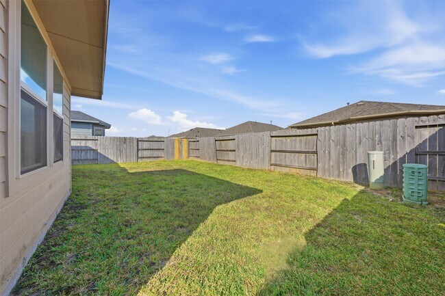 Building Photo - 19010 Whitehaven Bend Ln