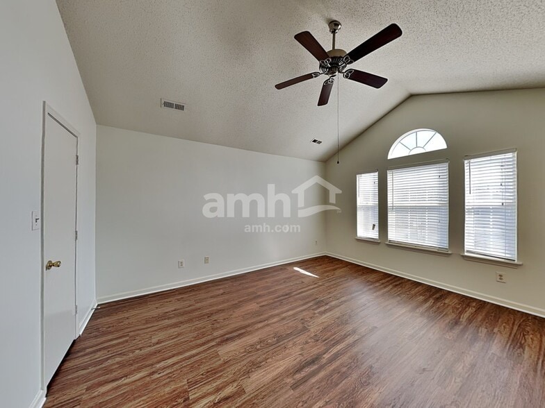 Building Photo - 9032 Little Hampton Pl