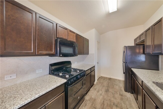 Building Photo - 18008 Ryegate Dr