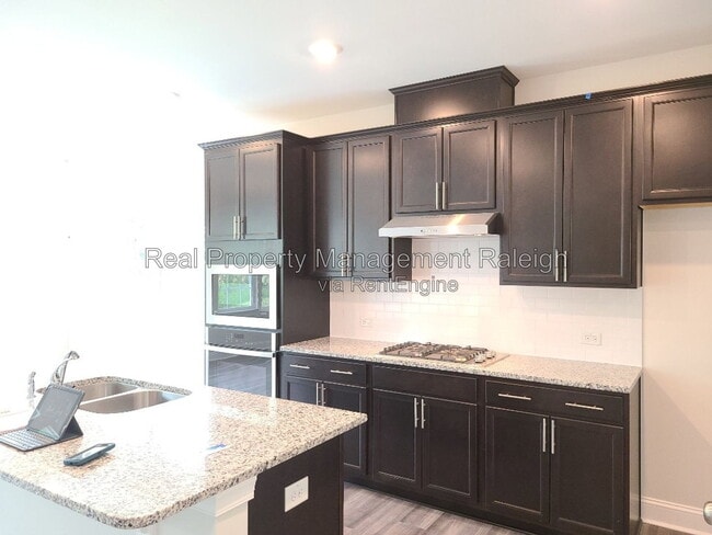 Building Photo - 704 Wrights Creek Way