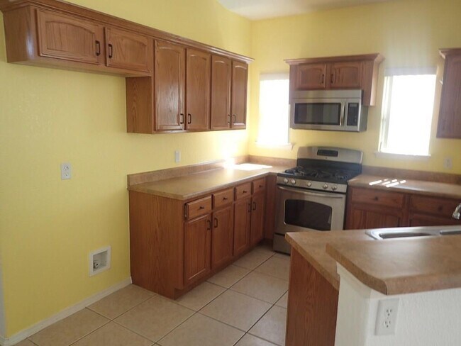 Building Photo - 12444 Tierra Inca Dr