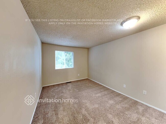 Building Photo - 28628 15th Ave S