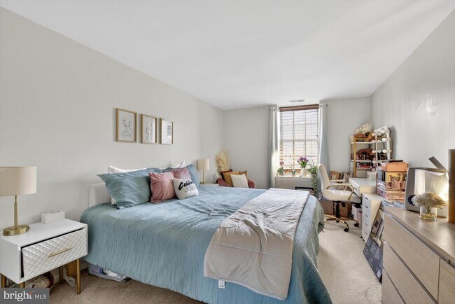 Building Photo - 825 N 29th St