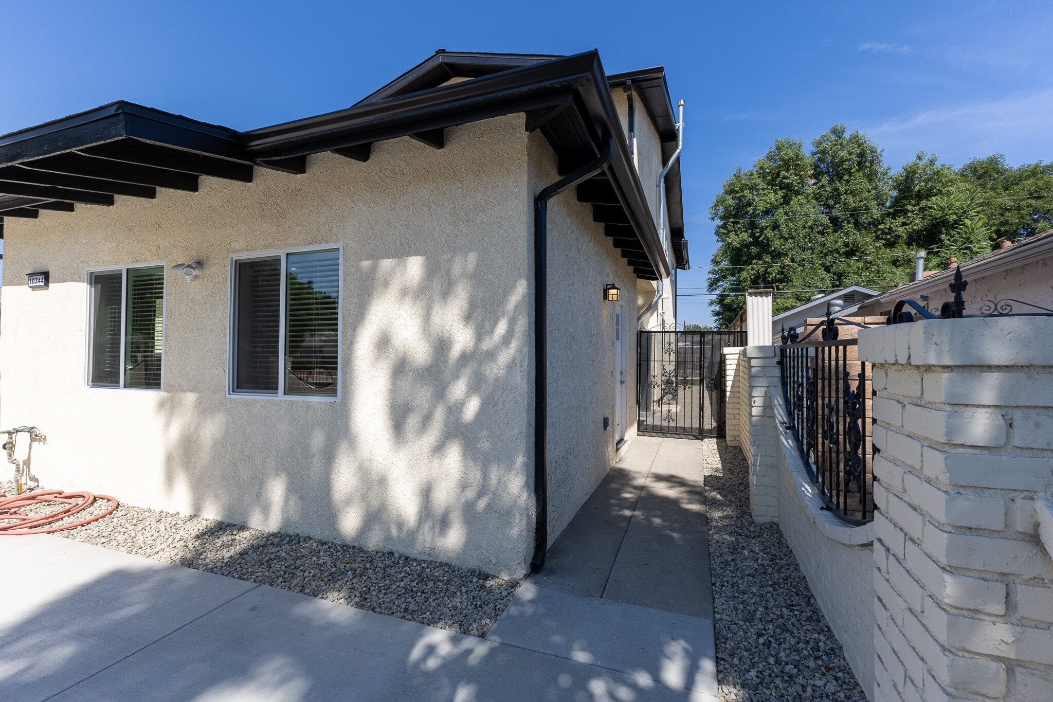 Building Photo - 10344 Dempsey Ave