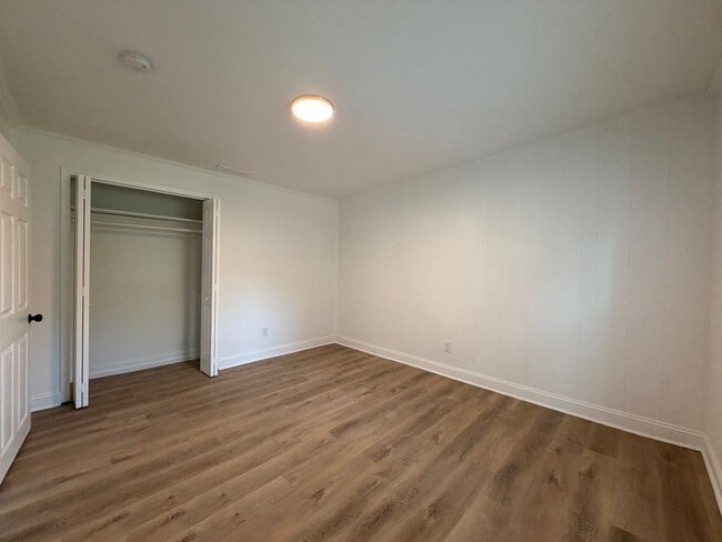Building Photo - 1278 Chulio Rd SE