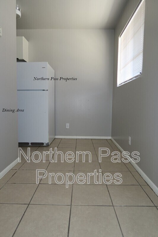 Building Photo - 4023 Thomason Ave