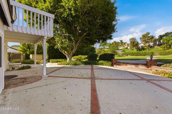 Building Photo - 6945 Via Alba