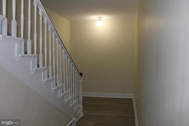 Building Photo - 2093 PA-212