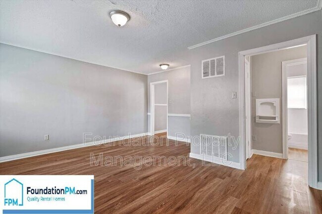 Building Photo - 1413 Semmes St