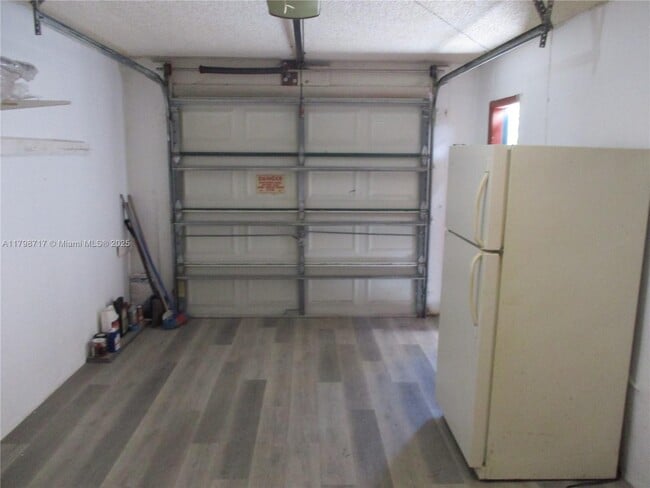 Building Photo - 10832 SW 72nd St