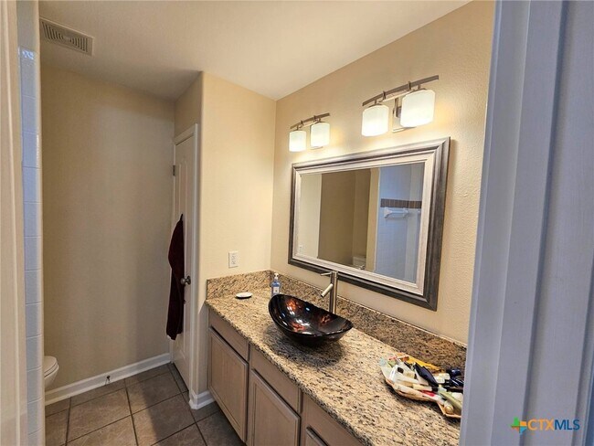 Building Photo - 2253 N Ranch Estates Blvd