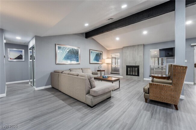 Building Photo - 7439 Trudy Ln